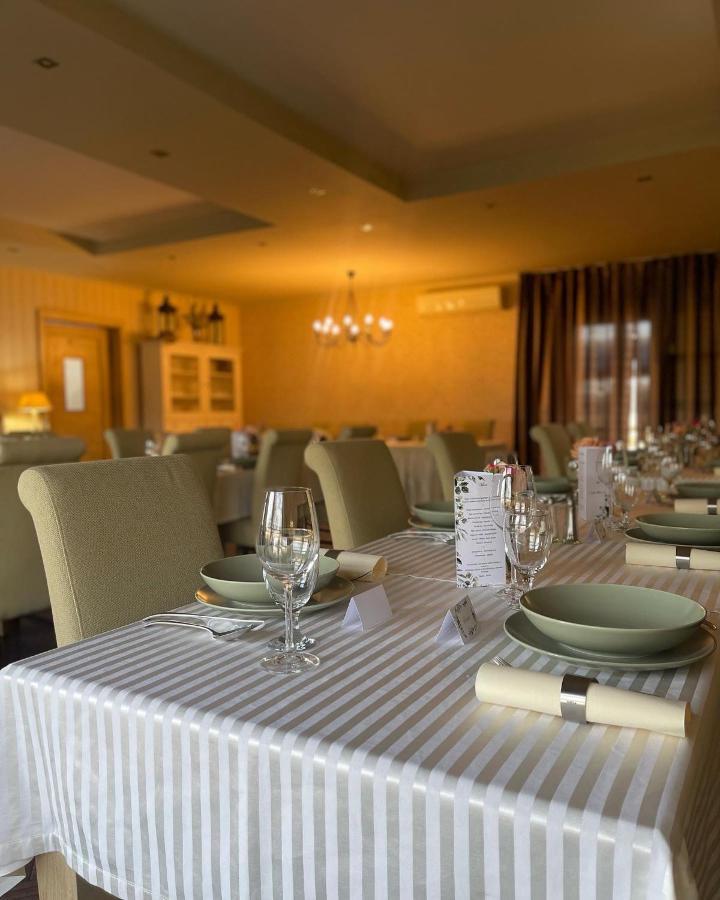Diva Kacica Restaurant & Pansion Hotel Révkomárom Kültér fotó