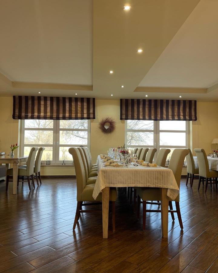 Diva Kacica Restaurant & Pansion Hotel Révkomárom Kültér fotó